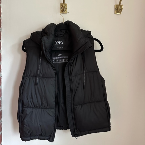 Zara Jackets & Coats Zara Puffer Vest With Hood Poshmark